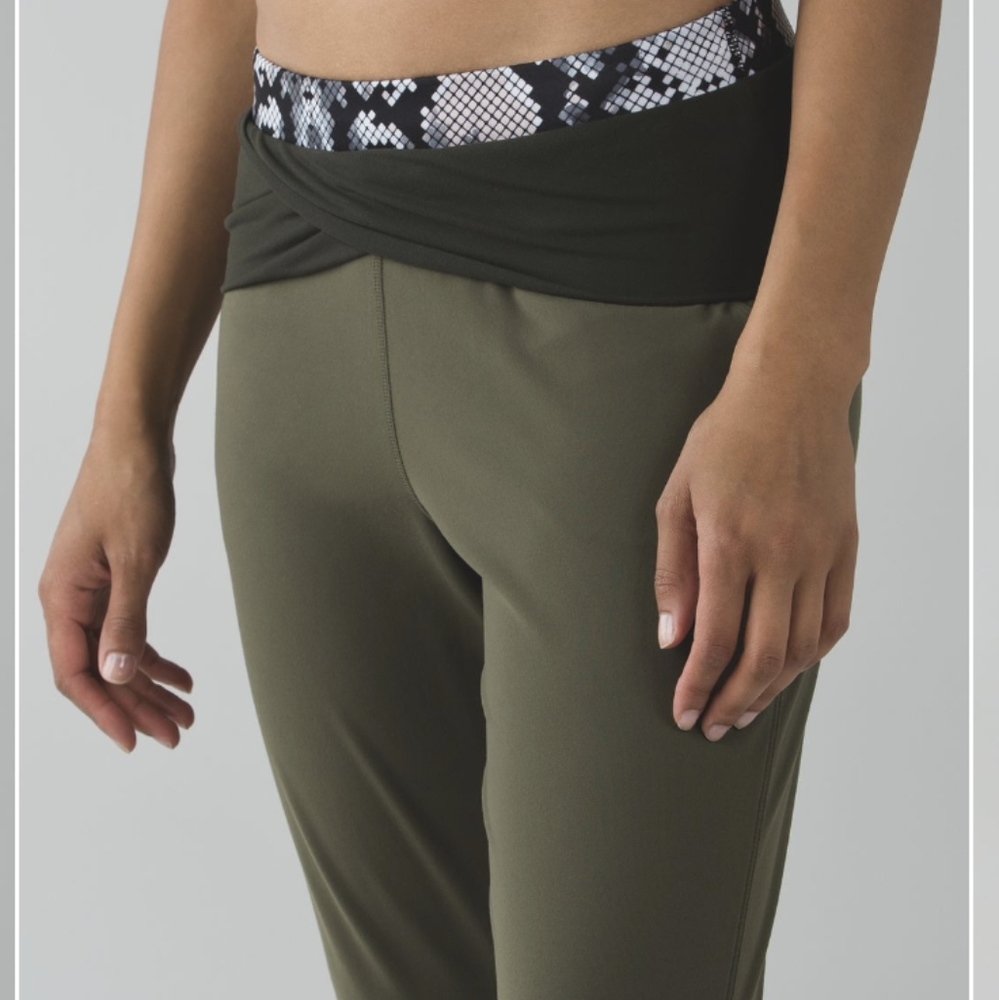 Lululemon Sunset Salutation Crop